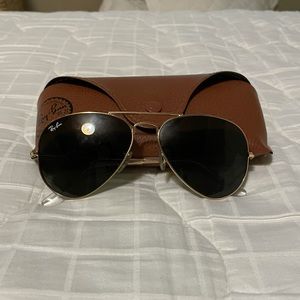 Classic Ray-Ban Aviators